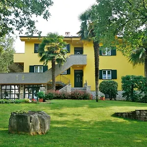 https://apartments-villa-concept.in-istria.net